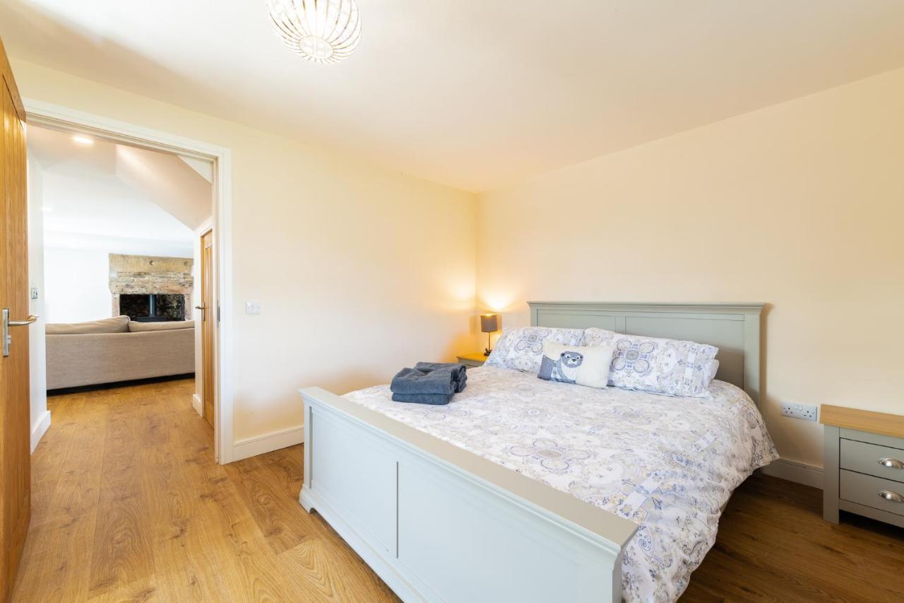 Nether Newton - Sleeps 12, Hottub, Sauna, Private Garden Newmilns 外观 照片